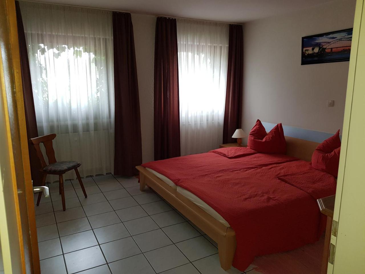Überherrn Hotel Restaurant Zur Hexe מראה חיצוני תמונה