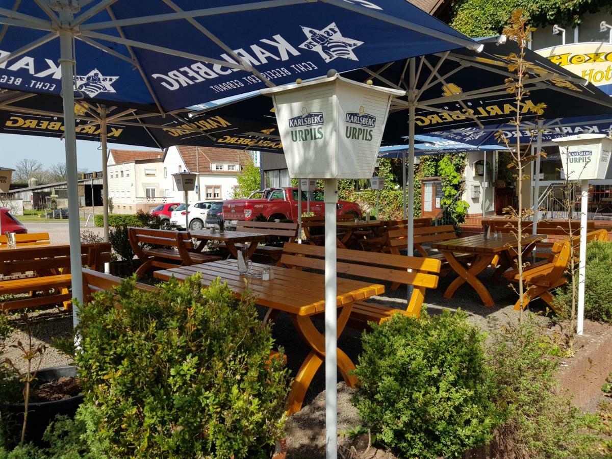 Überherrn Hotel Restaurant Zur Hexe מראה חיצוני תמונה